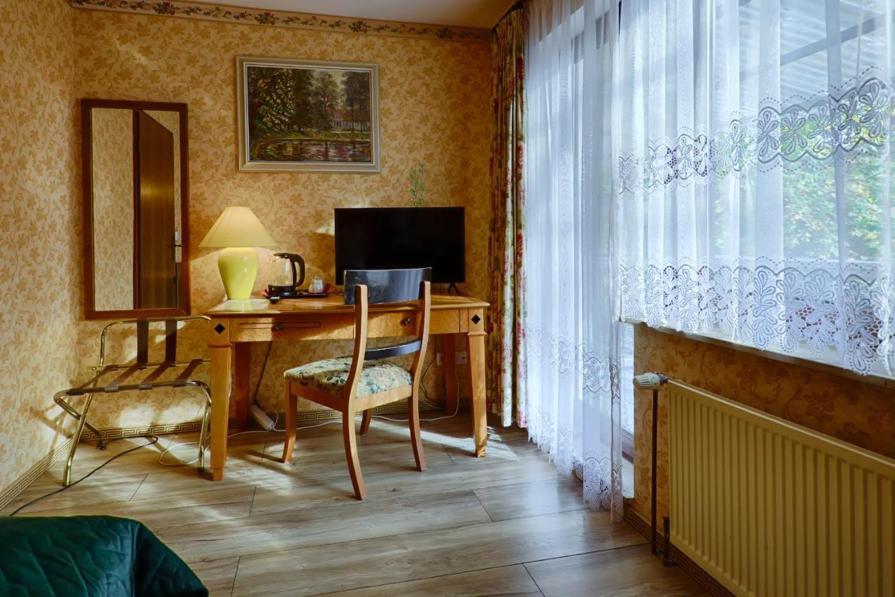Waldschloesschen Bed & Breakfast Митенвалде Екстериор снимка