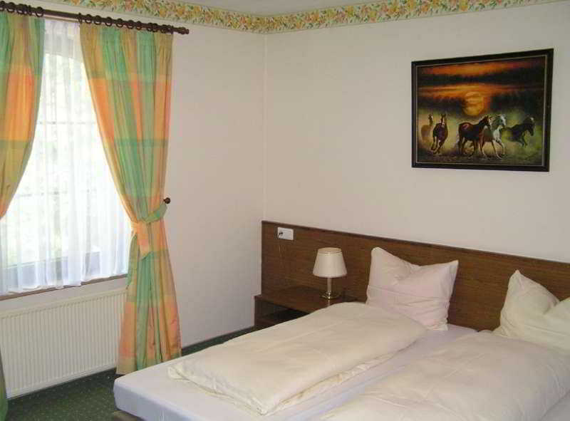 Waldschloesschen Bed & Breakfast Митенвалде Екстериор снимка